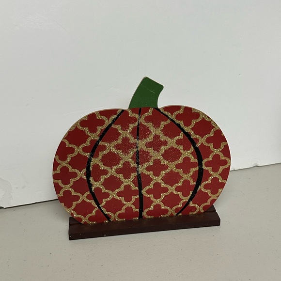 Welcome Fall table decor by momentum - Picture 9 of 10